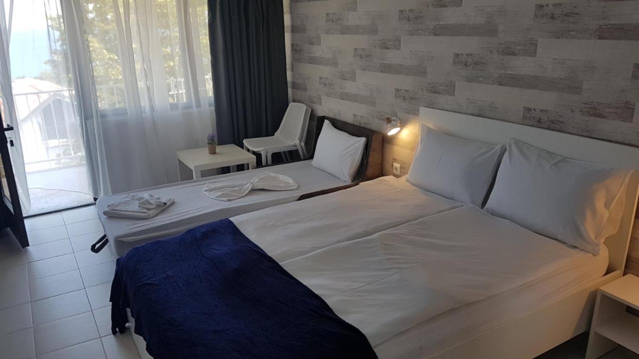 Simada Blue Guesthouse Golden Sands Eksteriør billede