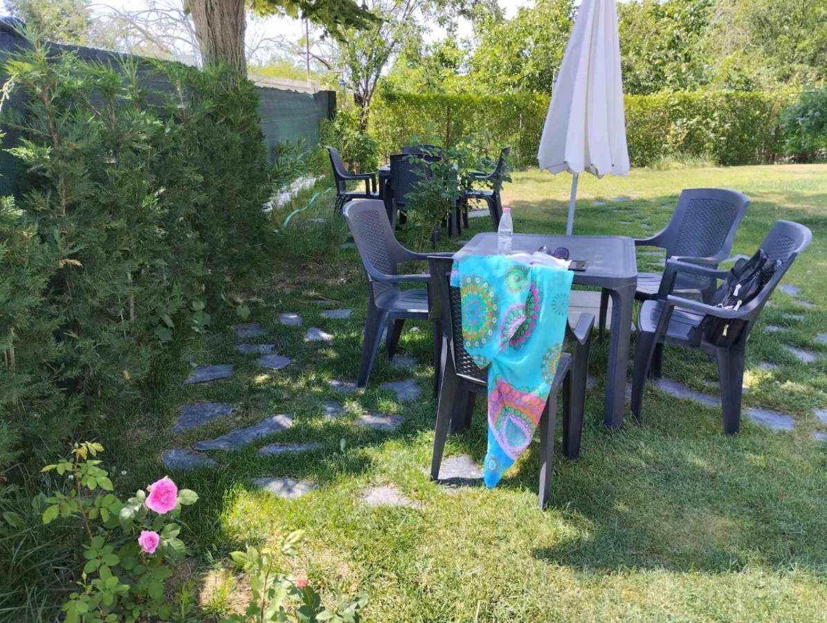 Simada Blue Guesthouse Golden Sands Eksteriør billede